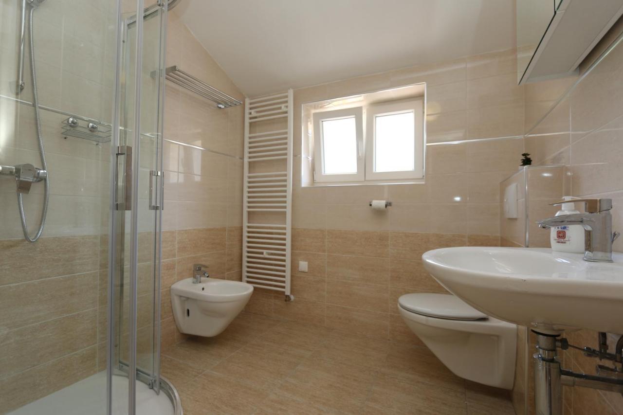 Apartments Sucic Iva I Tea 솔린 외부 사진