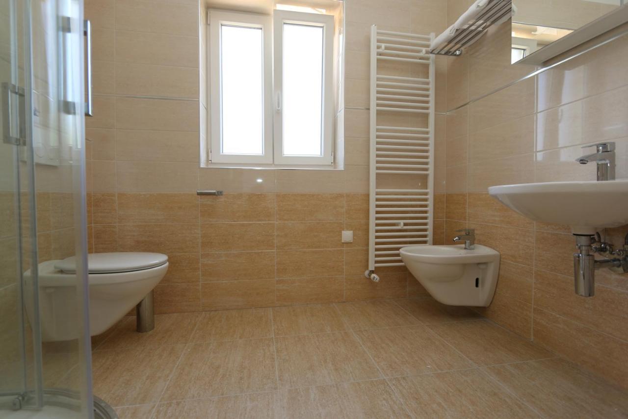 Apartments Sucic Iva I Tea 솔린 외부 사진